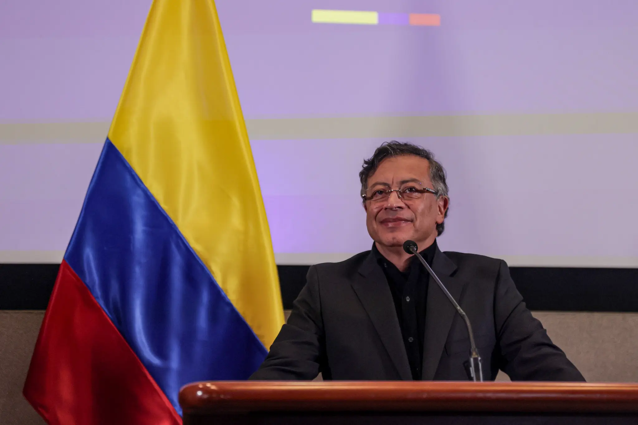 “Hoy se puede vivir mejor en Colombia” Petro reitera llamado a migrantes a regresar al país