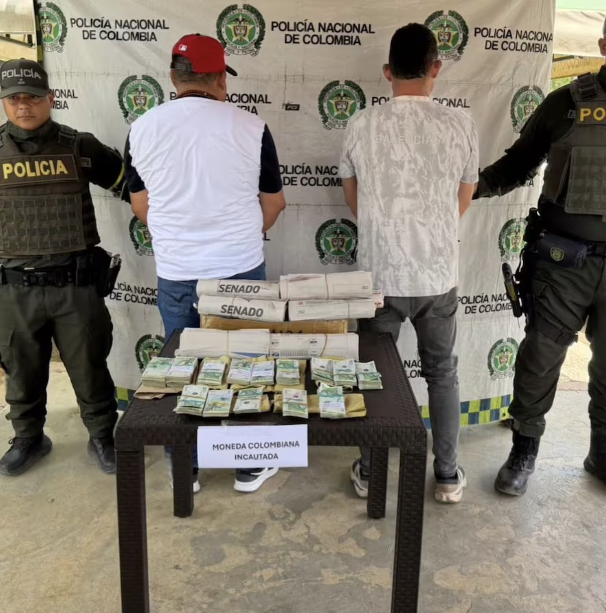 Capturan a escolta con $145 millones y publicidad de candidato conservador en La Guajira Política Capturan a escolta con $145 millones y publicidad de candidato conservador en La Guajira