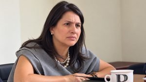 Ministra de Cultura habría presentado como título una maestría que aún no le ha sido otorgada